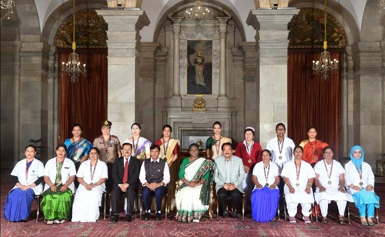 President of India presents National Florence Nightingale Awards for 2022 and 2023_30.1