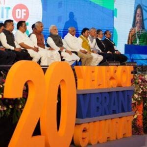 प्रधानमंत्री ने वाइब्रेंट गुजरात वैश्विक शिखर सम्मेलन कार्यक्रम की 20वीं वर्षगांठ समारोह में भाग लिया |_50.1