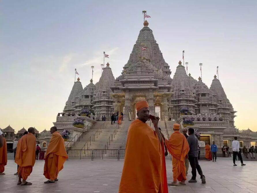 Swaminarayan Akshardham, Largest Hindu Temple Set Up In New Jersey