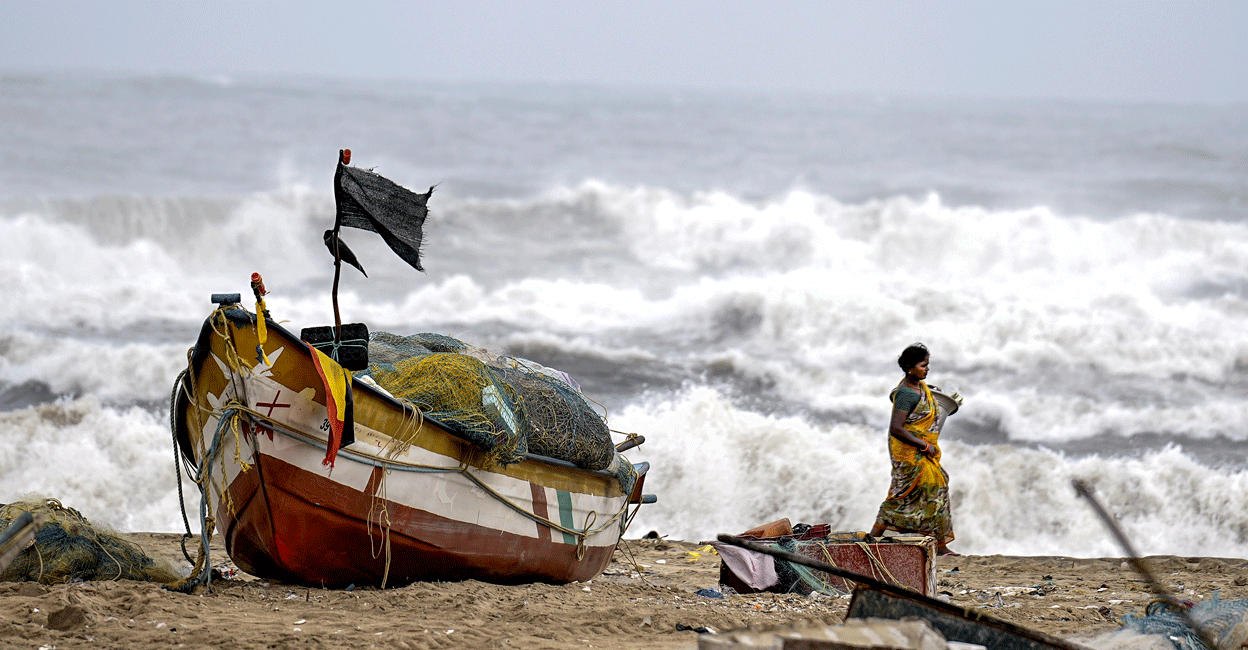 Cyclone Michaung Strikes Andhra Pradesh: Transition from Severe Cyclonic Storm to Depression_60.1