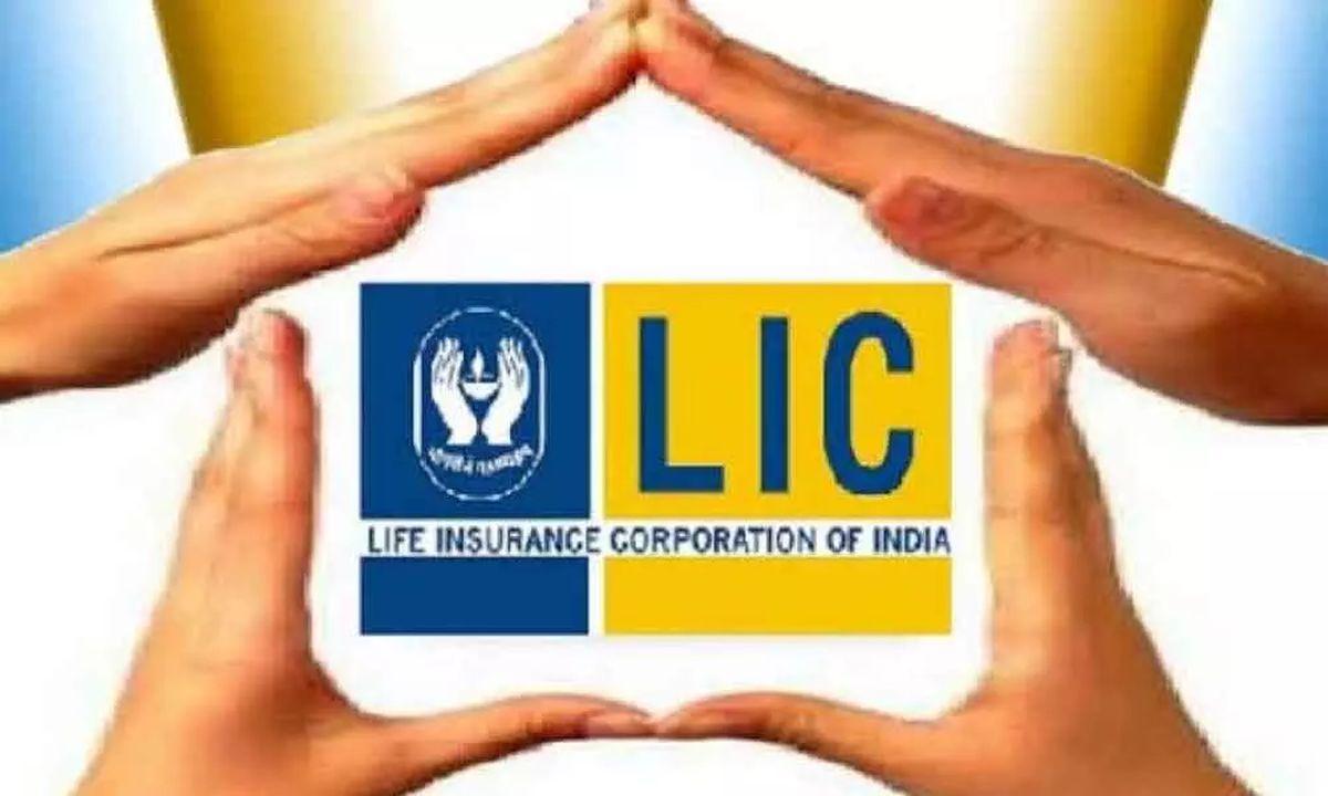 LIC Ranks Fourth Globally in S&P Global's 2022 Insurance Report_60.1