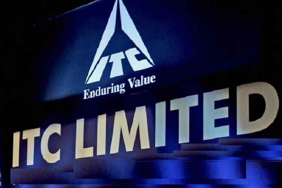 ITC becomes world's 3rd most valuable tobacco company after London-based BAT sinks_30.1