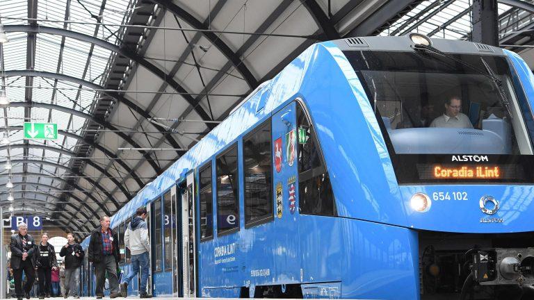 हेरिटेज रूट्स पर दिसंबर 2023 तक आएगी भारत की पहली हाइड्रोजन ट्रेन: रेल मंत्री |_20.1