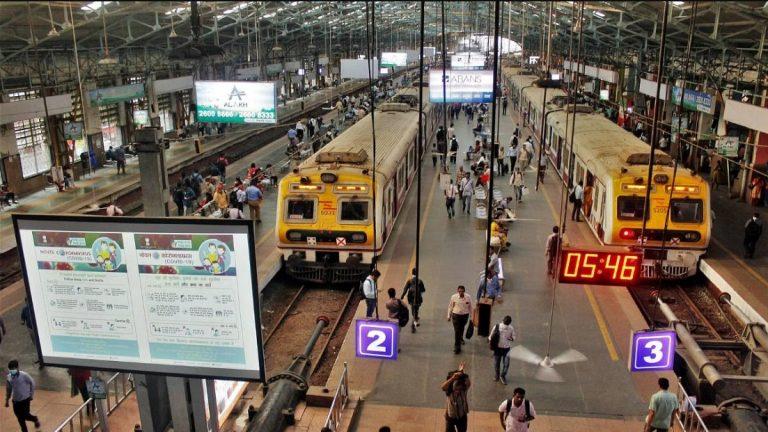 मुंबई- चर्चगेट स्टेशन का नाम बदलकर सीडी देशमुख स्टेशन किया जाएगा |_40.1