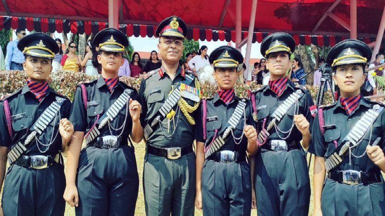 भारतीय सेना ने पहली बार पांच महिला अधिकारियों को आर्टिलरी रेजिमेंट में शामिल किया |_40.1