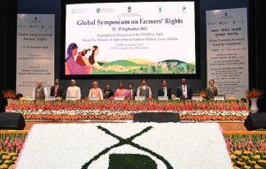 राष्ट्रपति द्रौपदी मुर्मू ने नई दिल्ली में किसानों के अधिकारों पर पहली वैश्विक संगोष्ठी का उद्घाटन किया