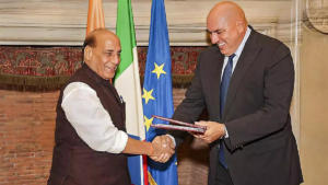 भारत, इटली ने रक्षा संबंधों को बढ़ावा देने हेतु समझौते पर किए हस्ताक्षर