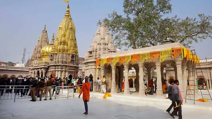 Top 10 Famous Temples in India- World Largest Hindu Temple_4.1