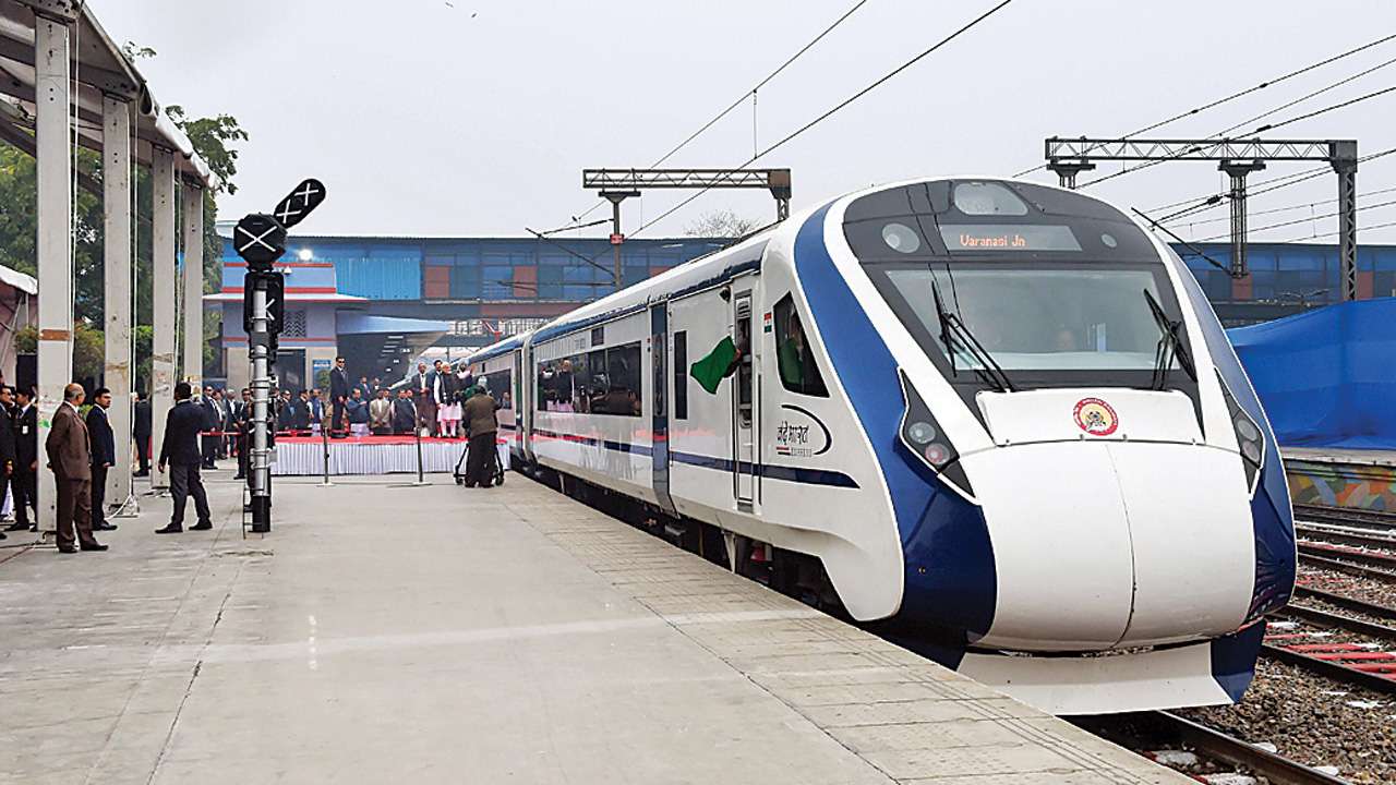 Top 10 Fastest Train in India, India's High Speed Fastest Train_30.1