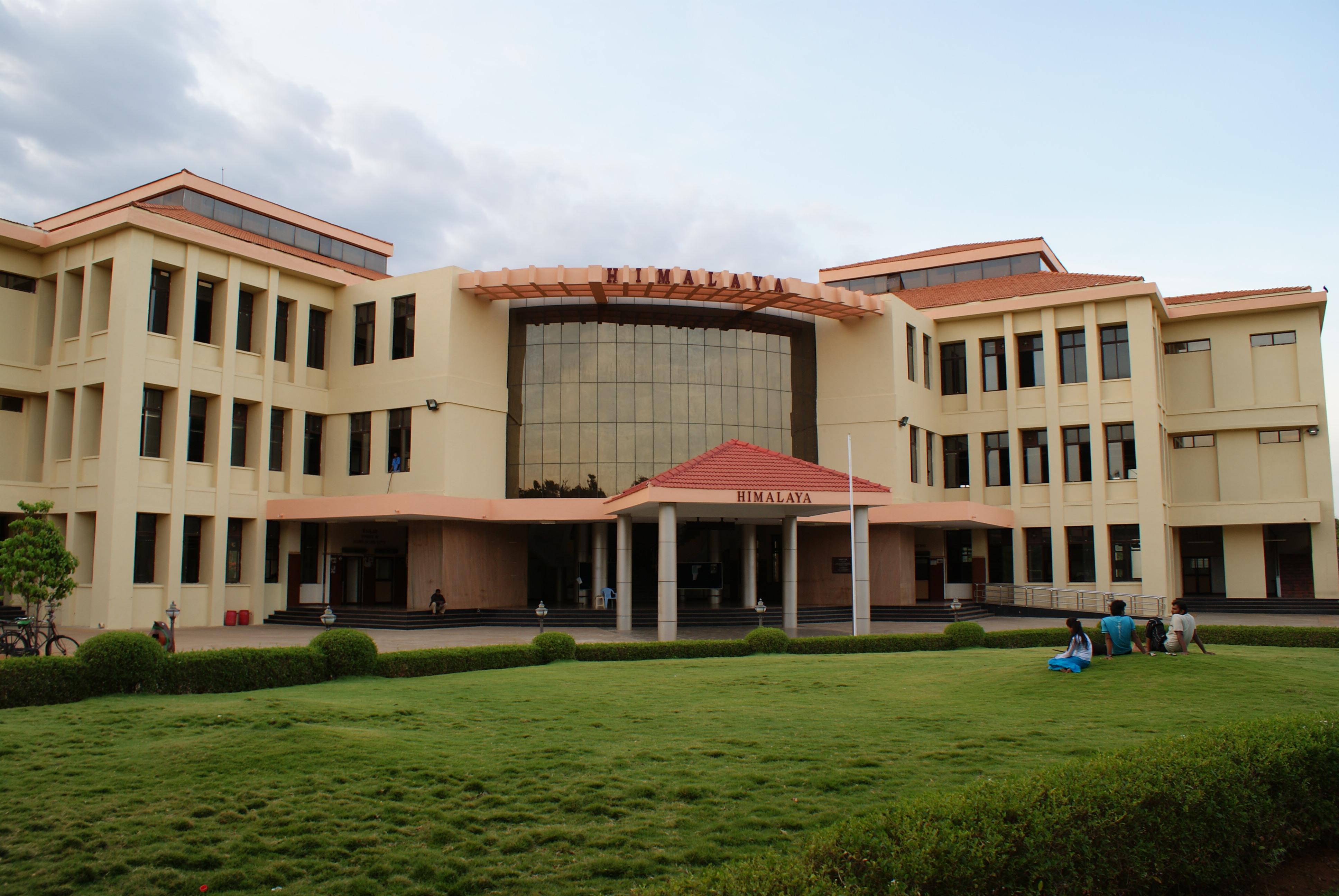 Biggest University in India 2024, List of Top-10_60.1
