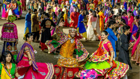 Garba' dance included in UNESCO's intangible cultural heritage list | Latest News India - Hindustan Times